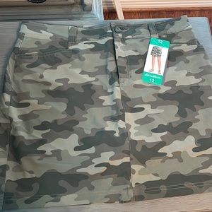 NWT Eddie Bauer skort!